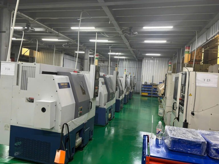 Precision CNC Machining MFG ()